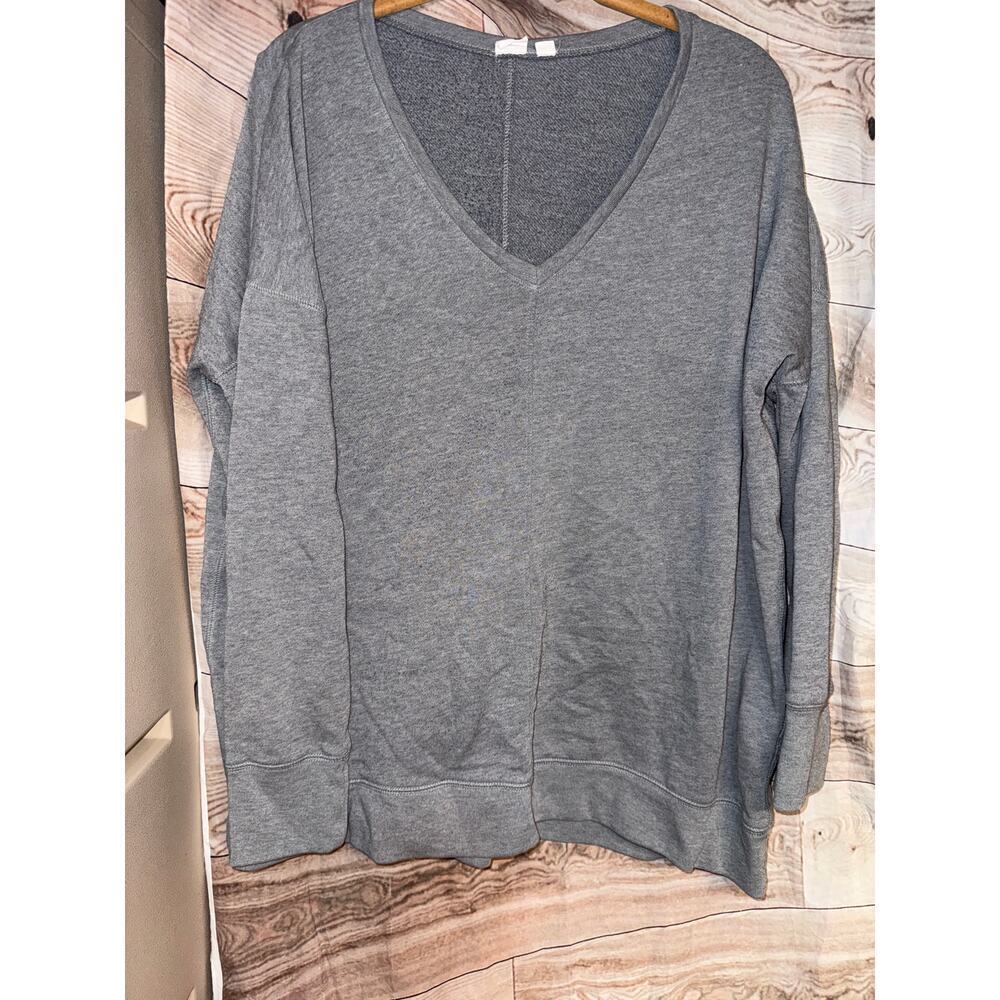GAP GRAY sweatshirt size large L V NECK